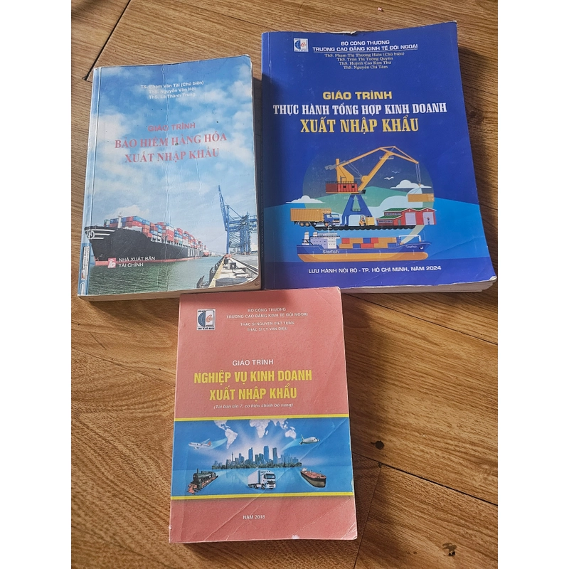 Combo 3q sách như hình chỉ 30k 466710