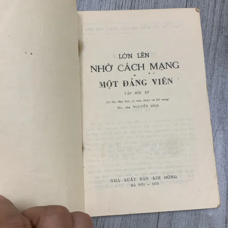 Lớn lên nhờ cách mạng 1970. 10a3 1025795