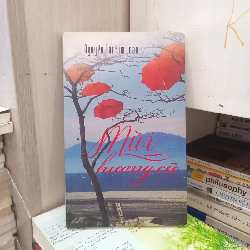 Mùi hương cũ 📚 1021552