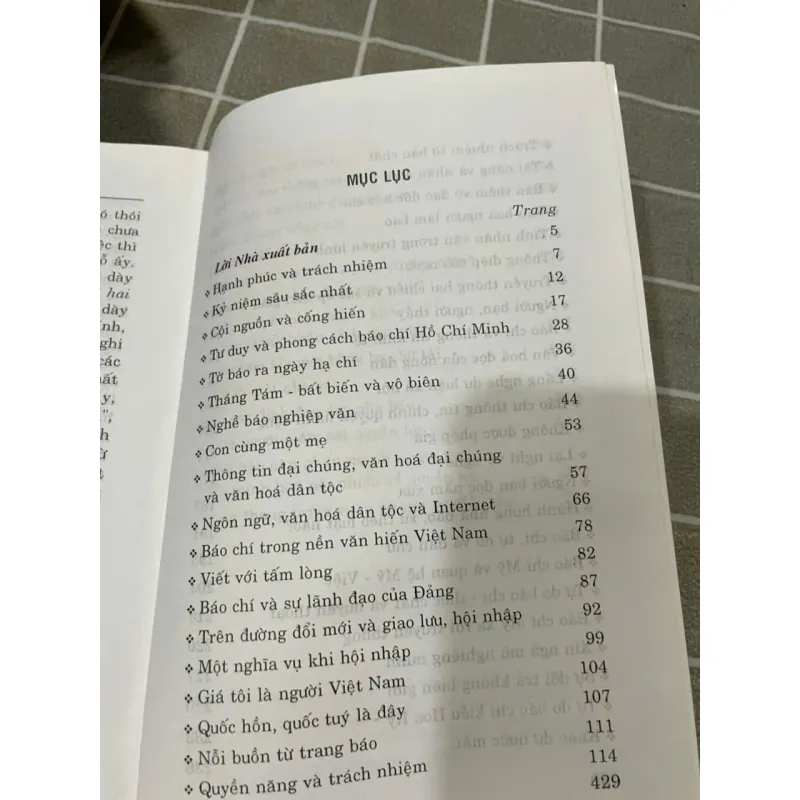 NGHÊ BÁO NGHIỆP VĂN - SÁCH BÁO CHÍ 556968