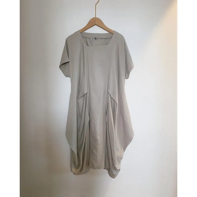 Đầm Nhật Esquilo Branco dáng bí 1008103