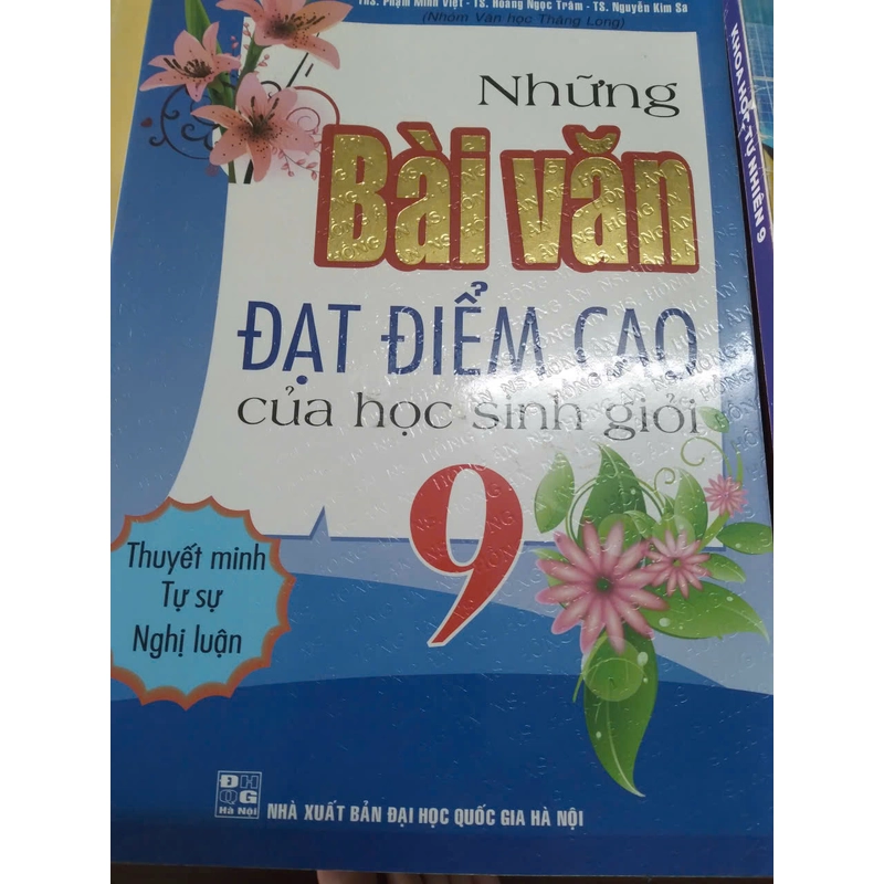 Sách những bài văn hay đạt điểm cao 526834