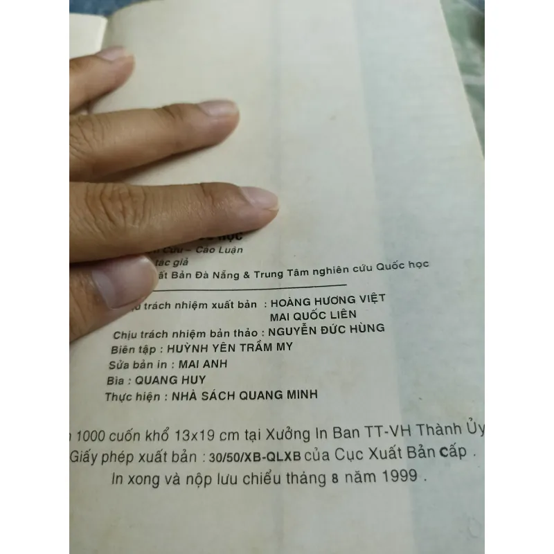 Luận về quốc học ( nghiên cứu - cảo luận) - Nhiều tác giả 568811