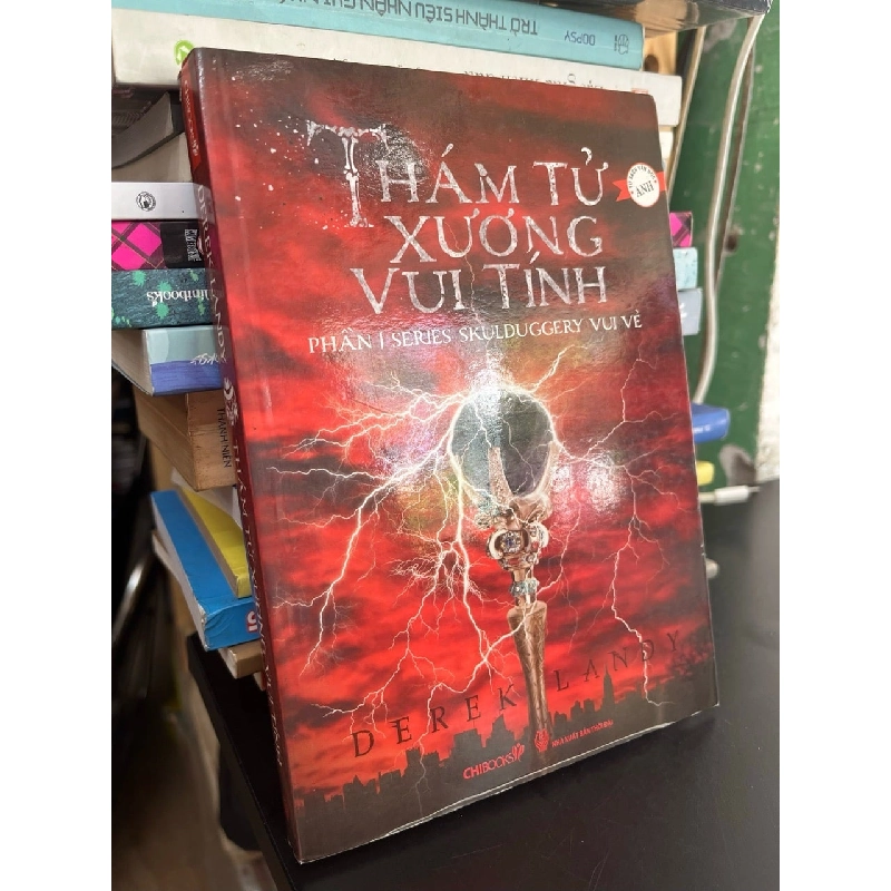 Thám tử xương vui tính - Derek Landy 781815