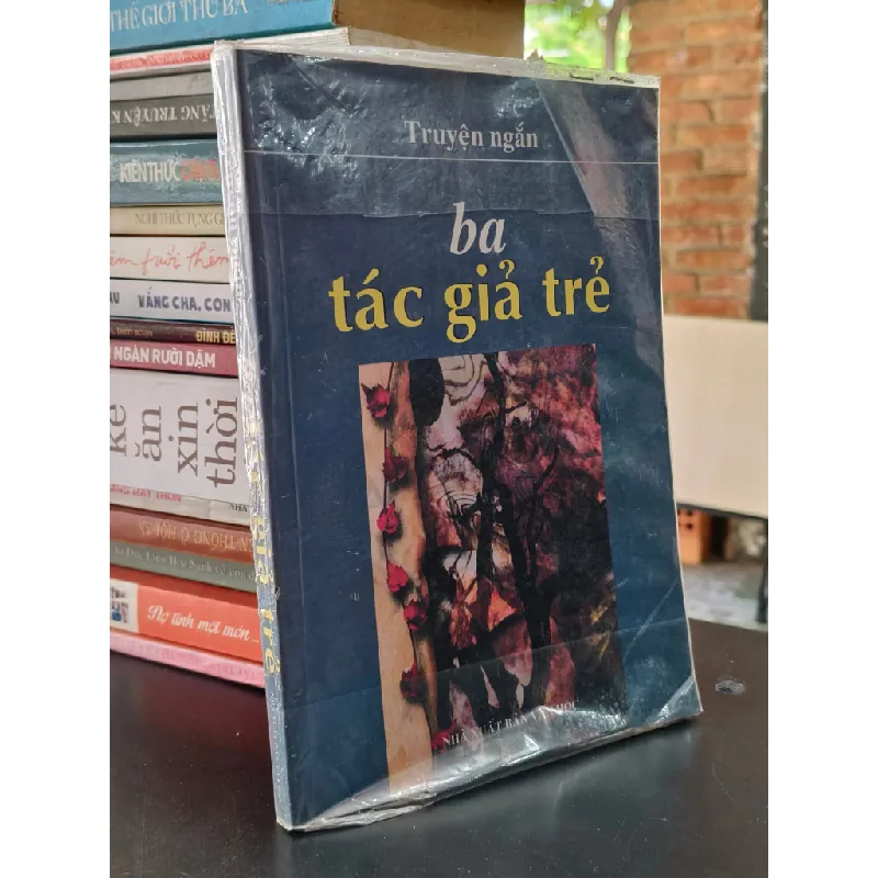 Truyện ngắn ba tác giả trẻ 706949