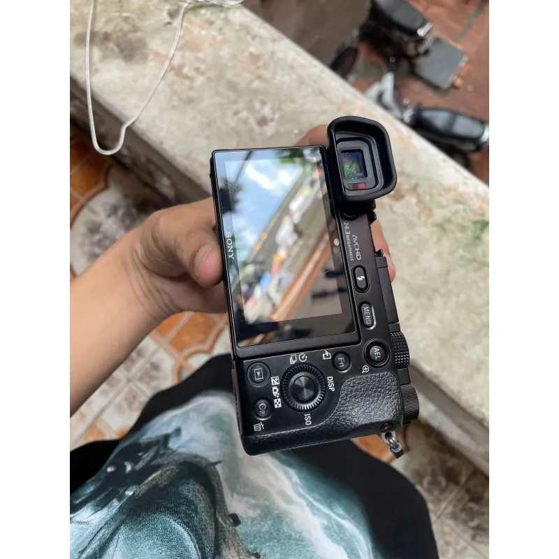 body sony a6000 kèm 1 pin 1 sạc dây đeo 607319