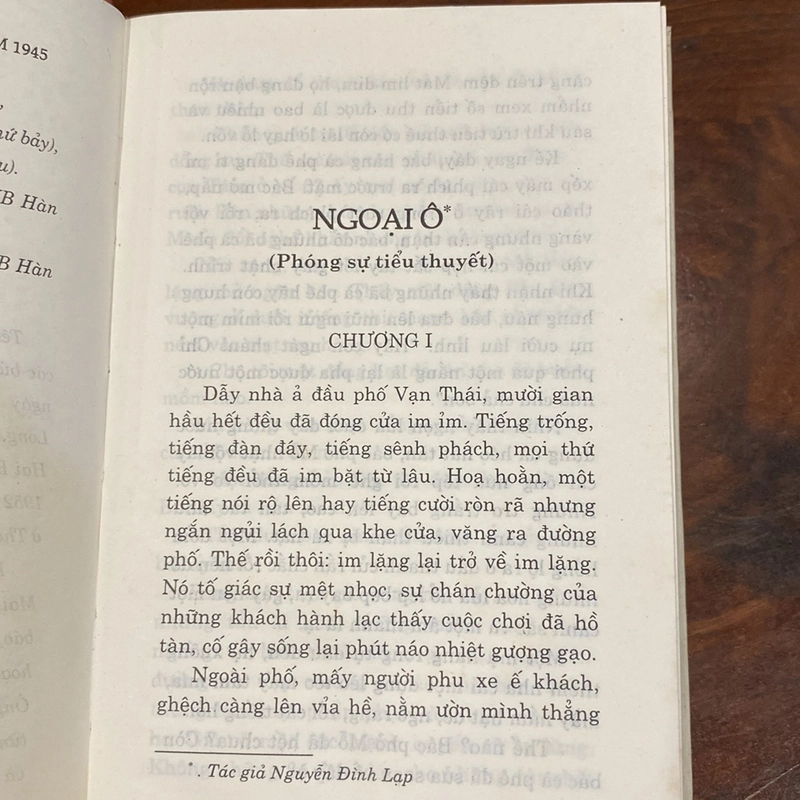 NGOẠI Ô, TIỂU THUYẾT PHÓNG SỰ, BẢN BÌA CỨNG (XB 2002) 508192