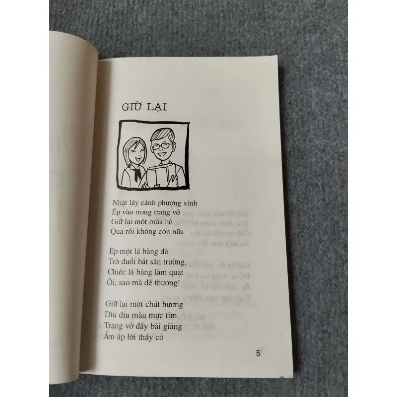 "VƯƠNG MIỆN" CHO AI? SÁNG TÁC TUỔI HỒNG 719825