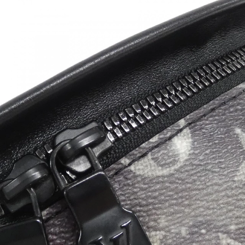 Túi đeo chéo Louis Vuitton Monogram Galaxy Discovery Bum Bag M44444 - Hàng hiệu Chính hãng 768540