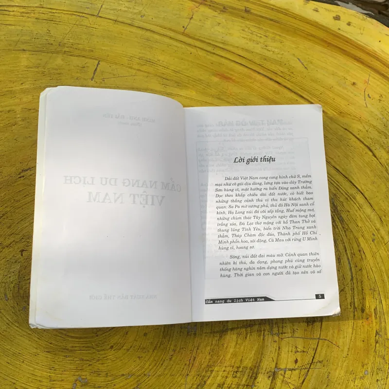 CẨM NANG DU LỊCH VIỆT NAM- MINH ANH & HẢI YẾN 788834