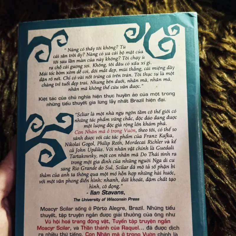 Con nhân mã trong vườn 1022211