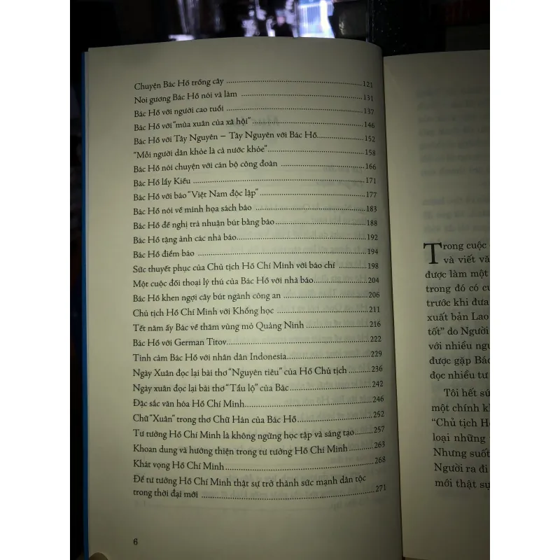 Đặc sắc văn hoá Hồ Chí Minh - Nguyễn Gia Nùng 777230