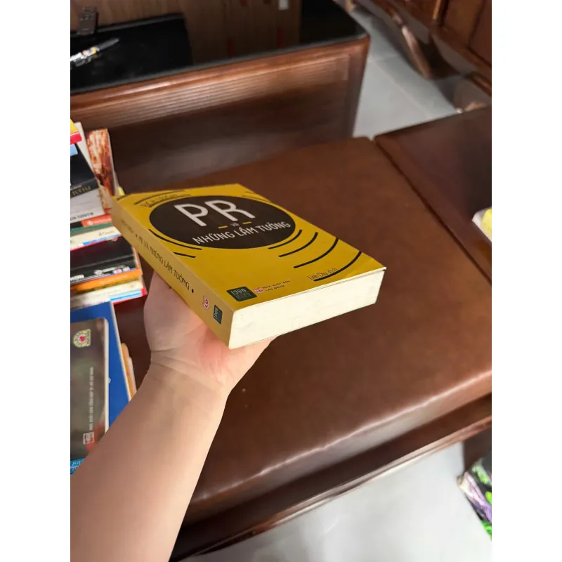 PR VÀ NHỮNG LẦM TƯỞNG - K4 1024900