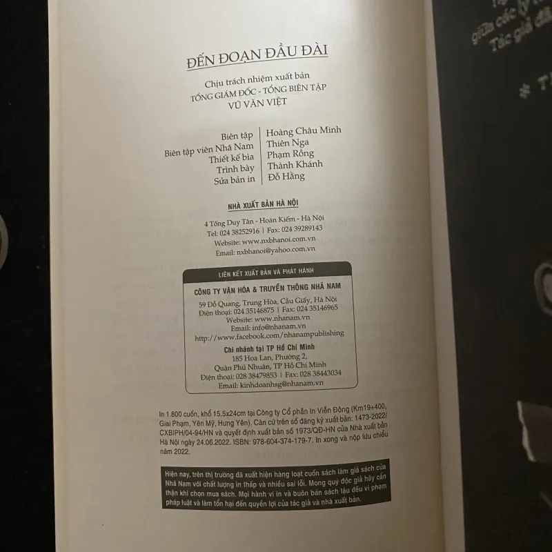 Đến Đoạn Đầu Đài-Hilary Mante 1030606