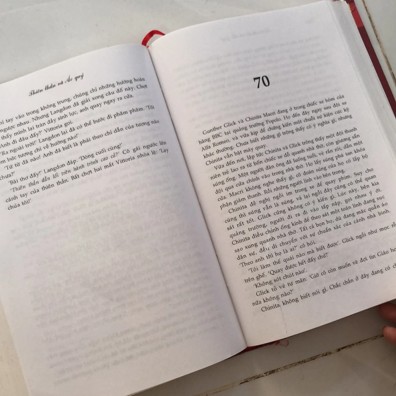 Tiểu thuyết Thiên thần và Ác quỷ - Dan Brown - hay hồi hộp 381216