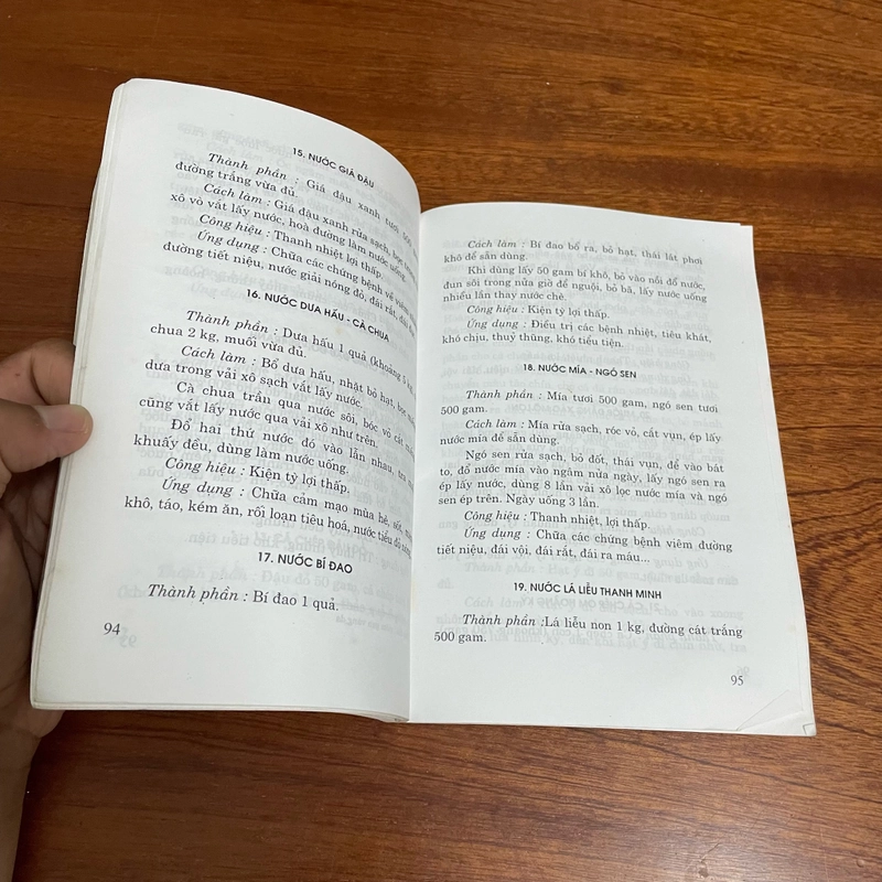 II Cây Thuốc, Bài Thuốc, Món Ăn Chữa Bệnh - Vũ Thái Dương, Tô Hoàng Yến Nhi - 2004 492970