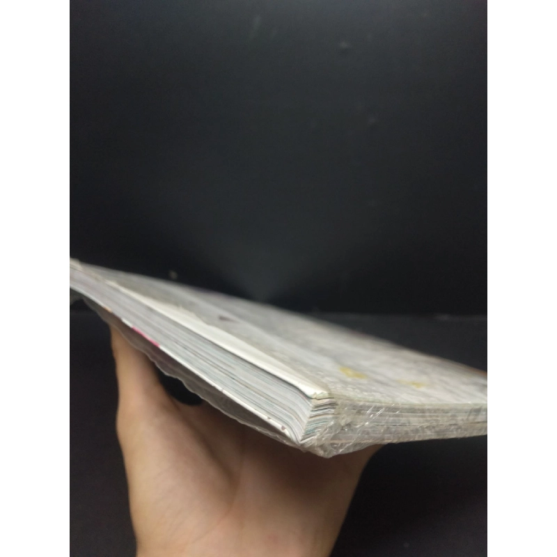 BTS Những bước chân chinh phục thế giới (có seal) mới 90% bẩn nhẹ HCM2405 Malcolm Croft TẠP CHÍ, THIẾT KẾ, THỜI TRANG 914365