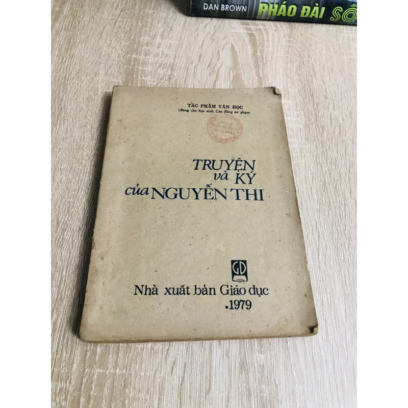 TRUYỆN VÀ KÝ CỦA NGUYỄN THI 1027903