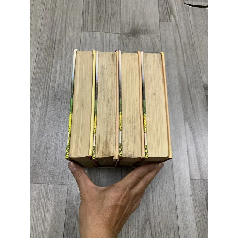 Thần điêu hiệp lữ - kim dung. Bộ 4 tập bìa cứng. 5b5 721177