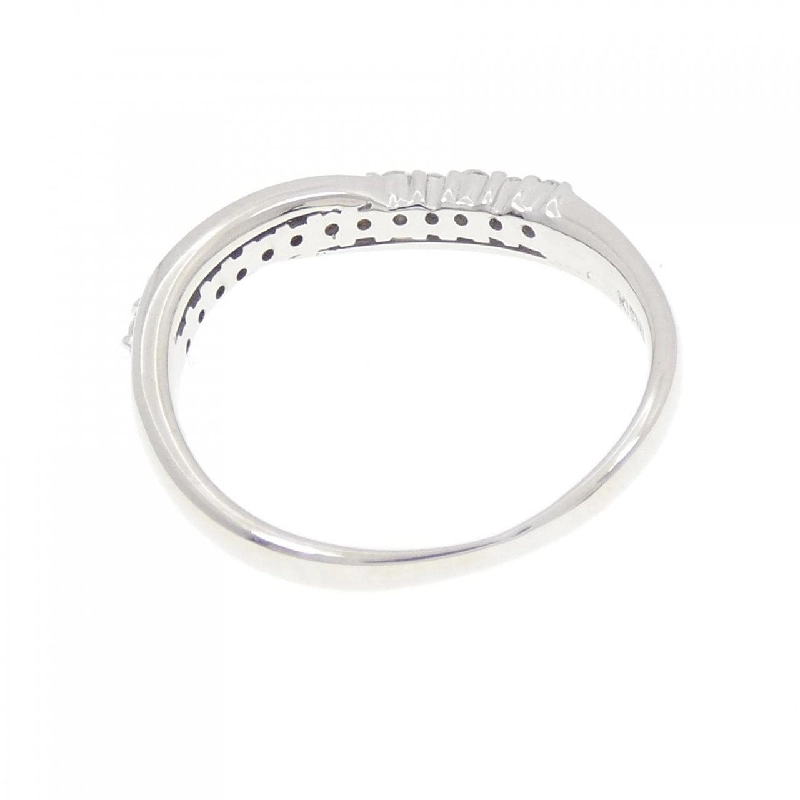 Nhẫn kim cương K18WG 0.20CT 666399