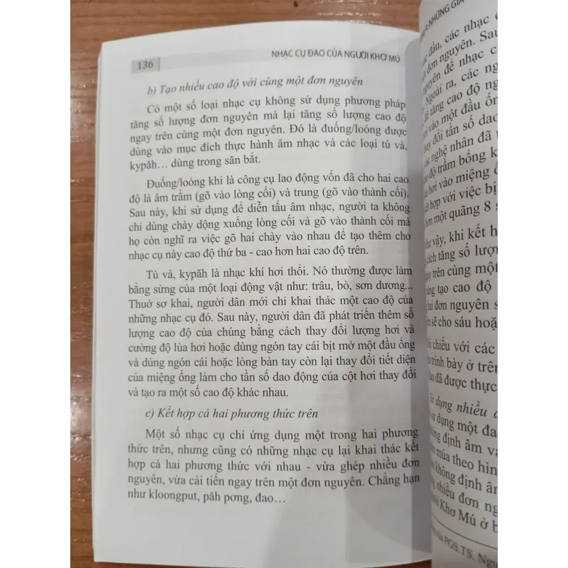 NHẠC CỤ ĐAO CỦA NGƯỜI KHƠ MÚ 713516