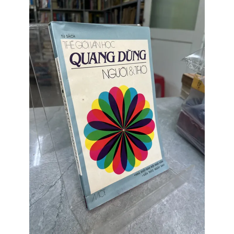 QUANG DŨNG NGƯỜI VÀ THƠ - HOÀI VIỆT  974834
