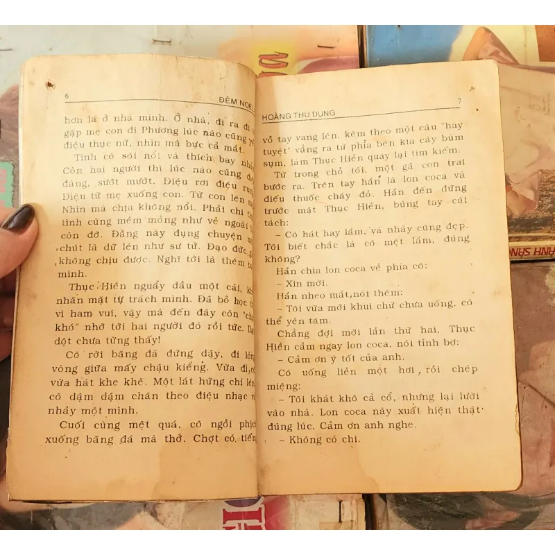 Tiểu thuyết lãng mạn Việt Nam ĐÊM NOEL (Hoàng Thu Dung) 782380