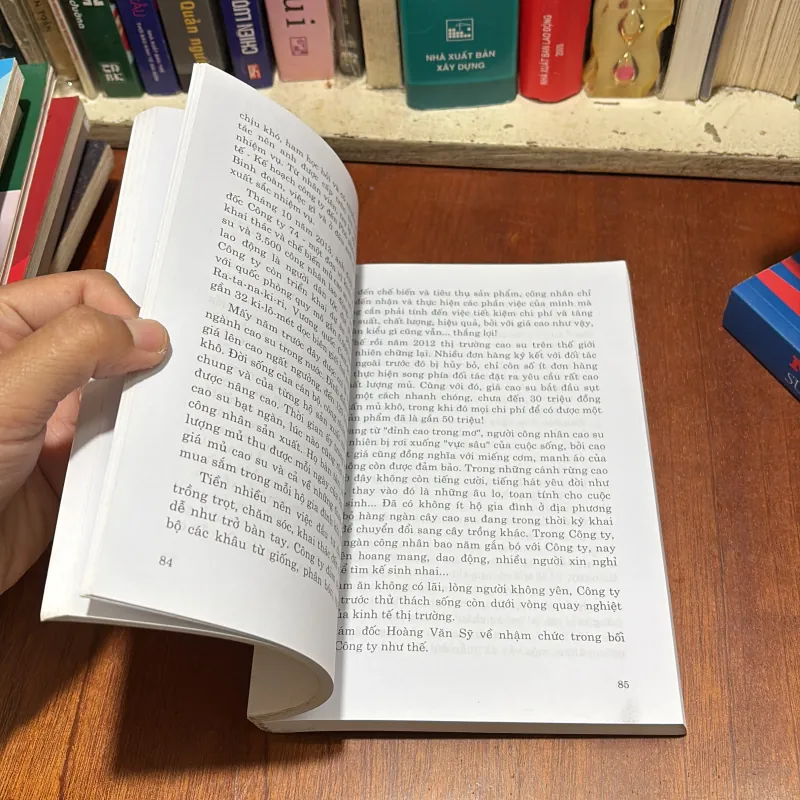 II Tựa Sách: Sáng Mãi Phẩm Chất Bộ Đội Cụ Hồ (Tập 18) - Nhiều Tác Giả - 2017 786211