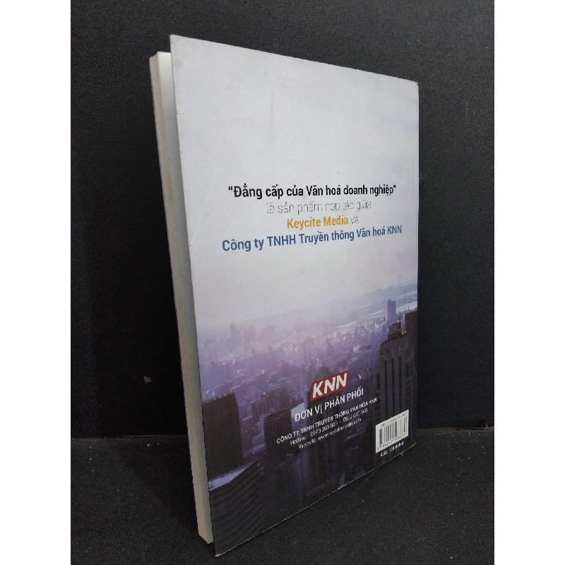 Đẳng cấp của văn hóa doanh nghiệp mới 80% tróc gáy ố bẩn nhẹ 2018 HCM0612 Đặng Thị Bích Nga KINH DOANH 918189