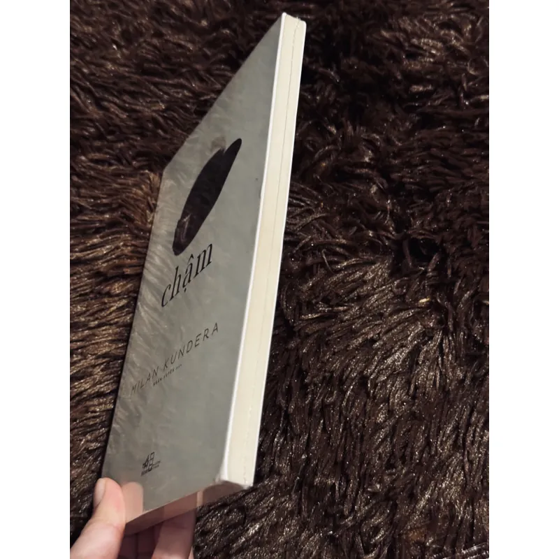 Chậm - Milan Kundera 709326
