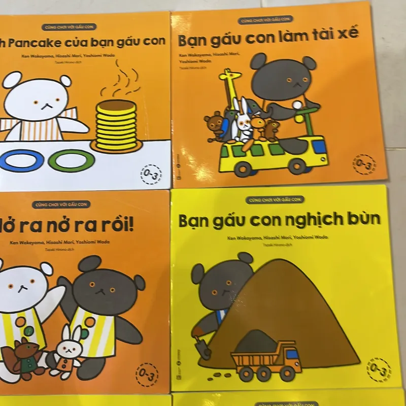Bộ sách 10 cuốn : cùng chơi với gấu con 0-3 tuổi rất hữu dụng - EHON NHẬT BẢN  1027480