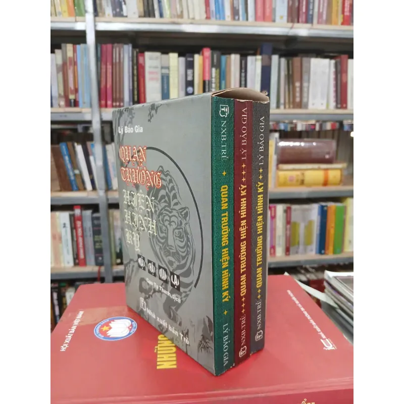 QUAN TRƯỜNG HIỆN HÌNH KÝ - LÝ BẢO GIA (Cao Tự Thanh dịch) 996484