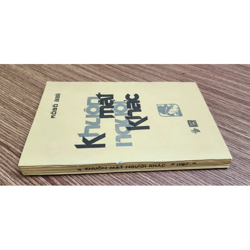 Tiểu thuyết Nhật Bản: KHUÔN MẶT NGƯỜI KHÁC (Kobo Abe) 765739