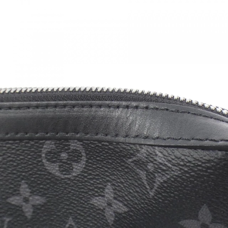 Túi đeo chéo Louis Vuitton Monogram Eclipse Reverse Trio M69443 613567