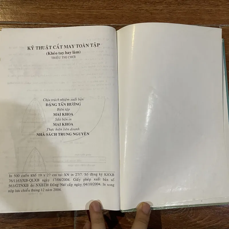 Kỹ thuật Cắt May - Triệu Thị Chơi (12) 956846