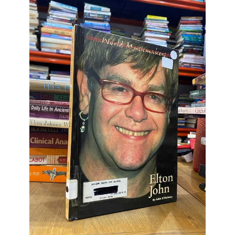 Elton John - John O’ Mahony 549617