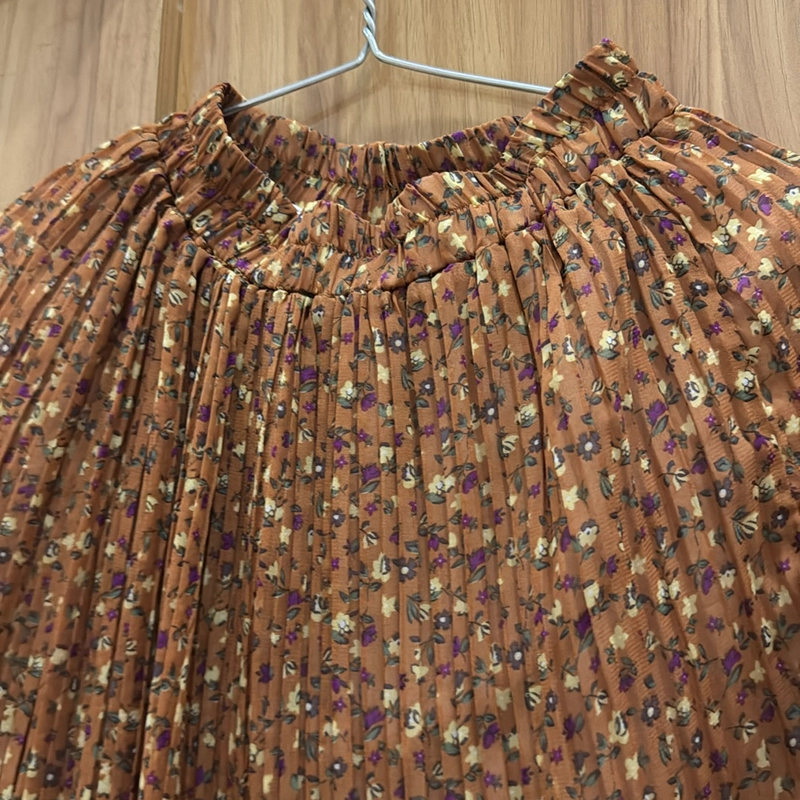 Chân váy hoa nhí freesize 509172