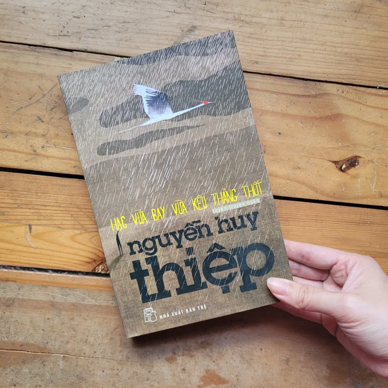 Hạc vừa bay vừa kêu thảng thốt - Nguyễn Huy Thiệp 1003770