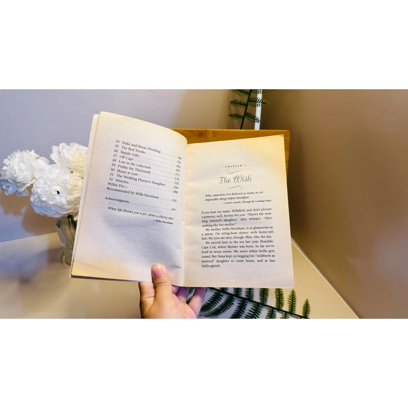 [Sách tiếng Anh 2hand] Like new 90% - The Wedding Planner's Daughter 495469