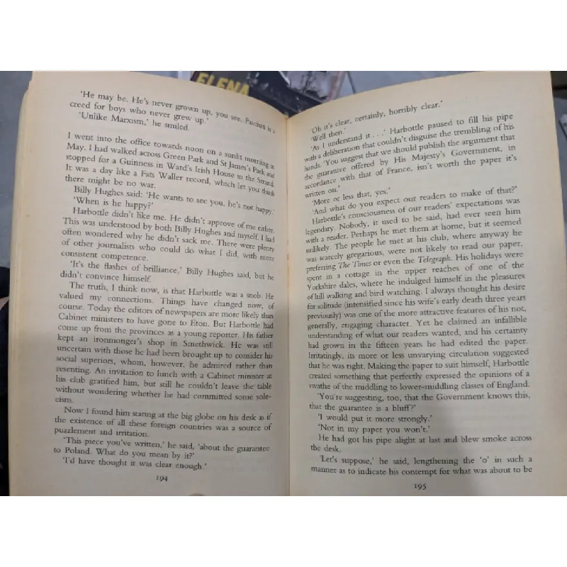 Shadows of Empire - Allan Massie 689260