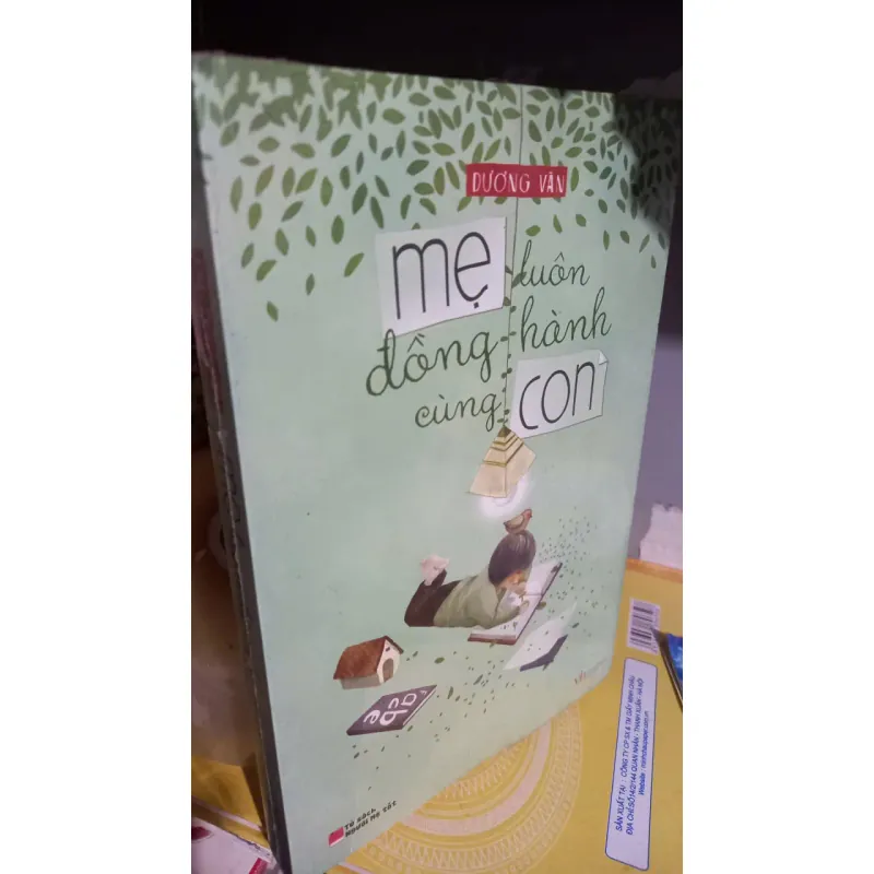 mẹ luôn đồng hành cùng con 977374