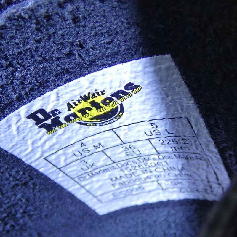 Giày bốt DR.MARTENS - Hàng hiệu Authentic 830148