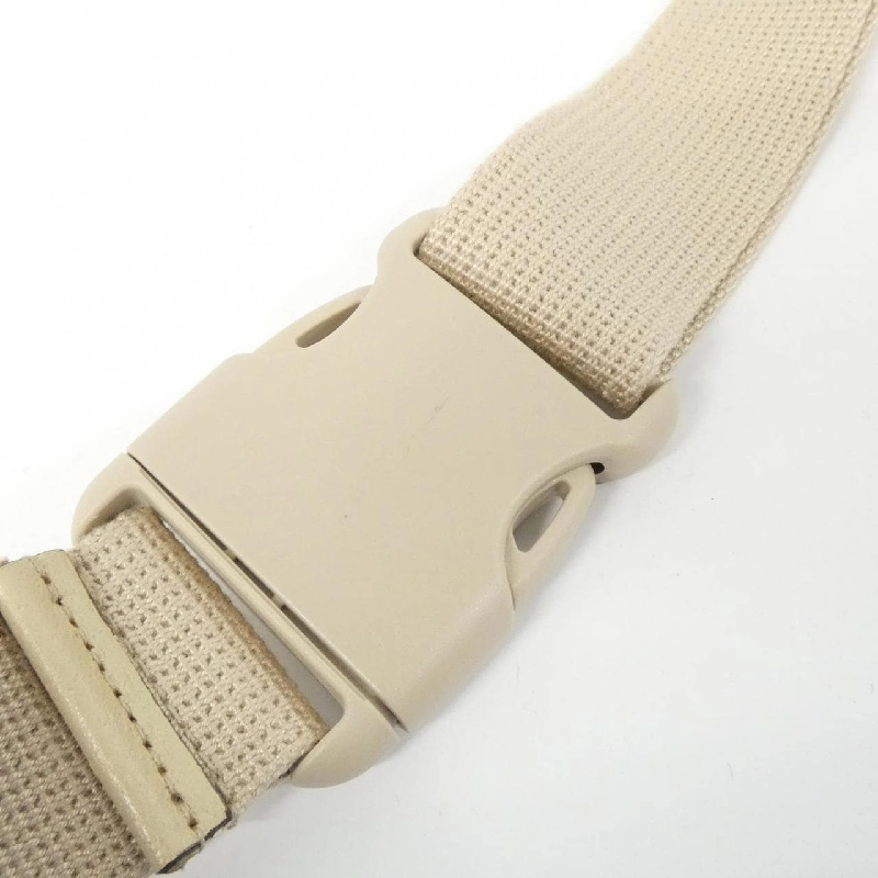 Túi đeo hông GUCCI OFF THE GRID 631341 H9HBK 609320