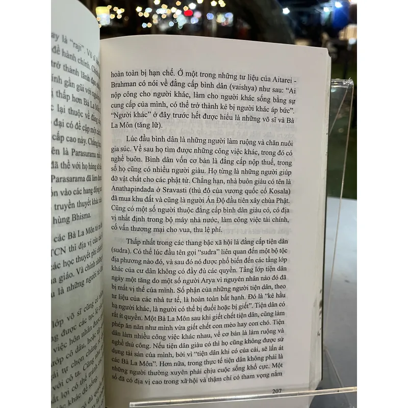 CÁC NỀN VĂN HÓA THẾ GIỚI - ĐẶNG HỮU TOÀN chủ biên 723429
