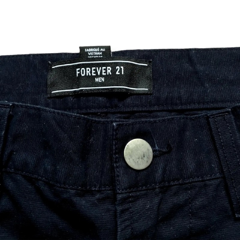 Quần short kaki Forever 21 size 31 màu xanh dương đẹp như mới 11091