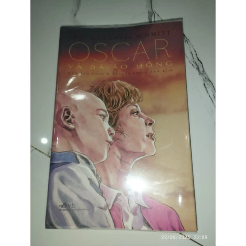 Oscar và bà áo hồng - Eric Emmanuel Schmitt 2018, mới 90% (SHGH) 507631