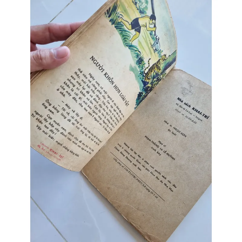 Vần Khai Trí , xuất bản 1968 1021686