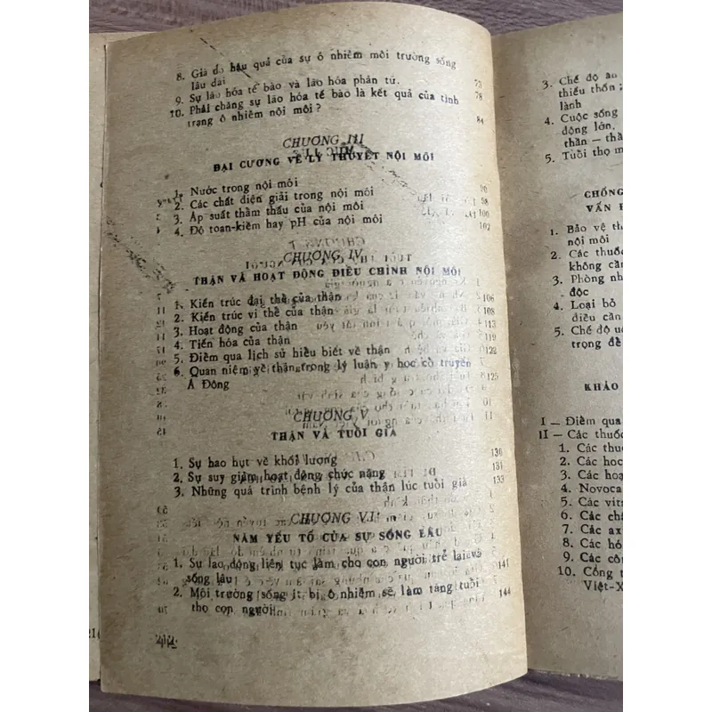 Gs Hoàng Tuấn - Tuổi già và thận - 220 trang  697111