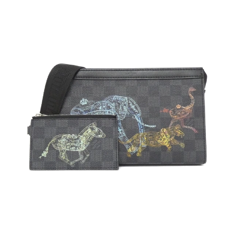 Túi đeo vai Louis Vuitton Damier Graphite Stamp Gaston Wearable Wallet N64608 611532