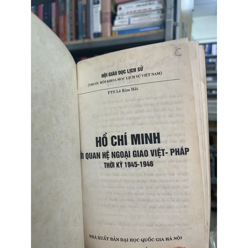 HỒ CHÍ MINH VỚI QUAN HỆ NGOẠI GIAO VIỆT-PHÁP THỜI KỲ 1945-1946 937150